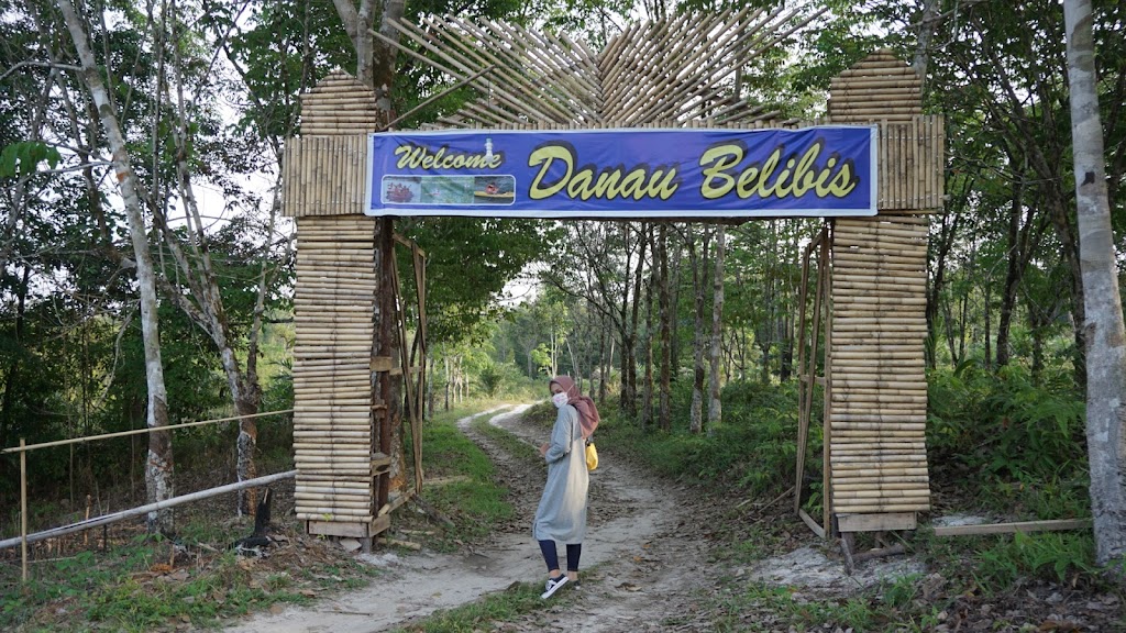 Pesona Danau Belibis Tayang: Surga Tersembunyi di Kalimantan Barat