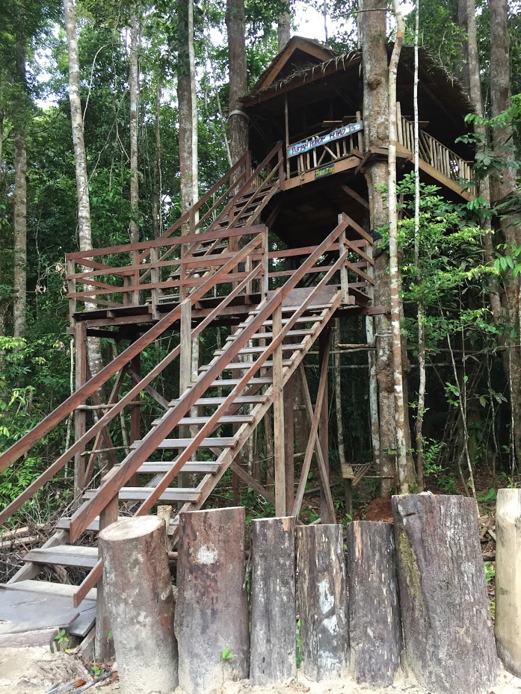 Pesona Wisata Alam Jurung Tiga di Kalimantan Tengah