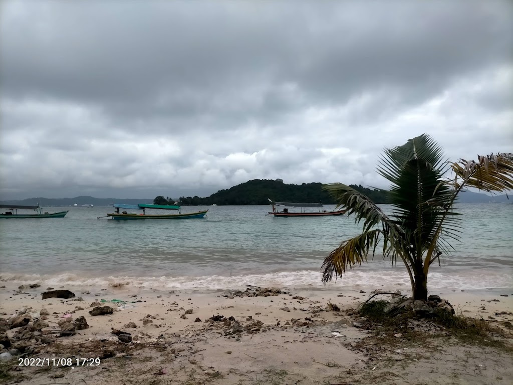 MS Town Beach (Pantai Mutun): Pesona Pantai Lampung yang Menawan