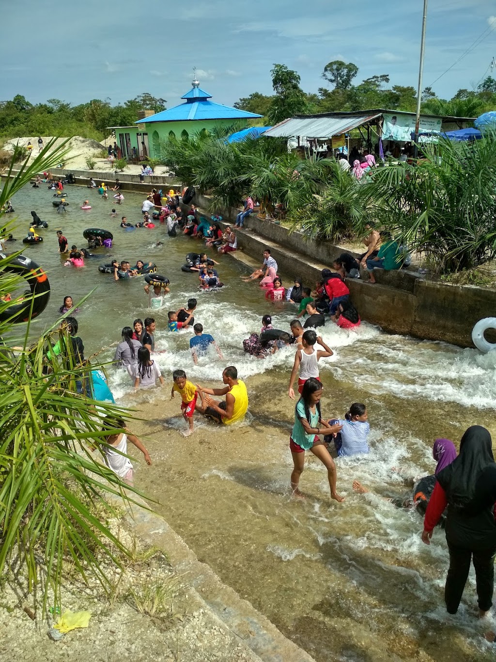 Pemandian Sungai Ujil: Pesona Tersembunyi di Kabupaten Kampar