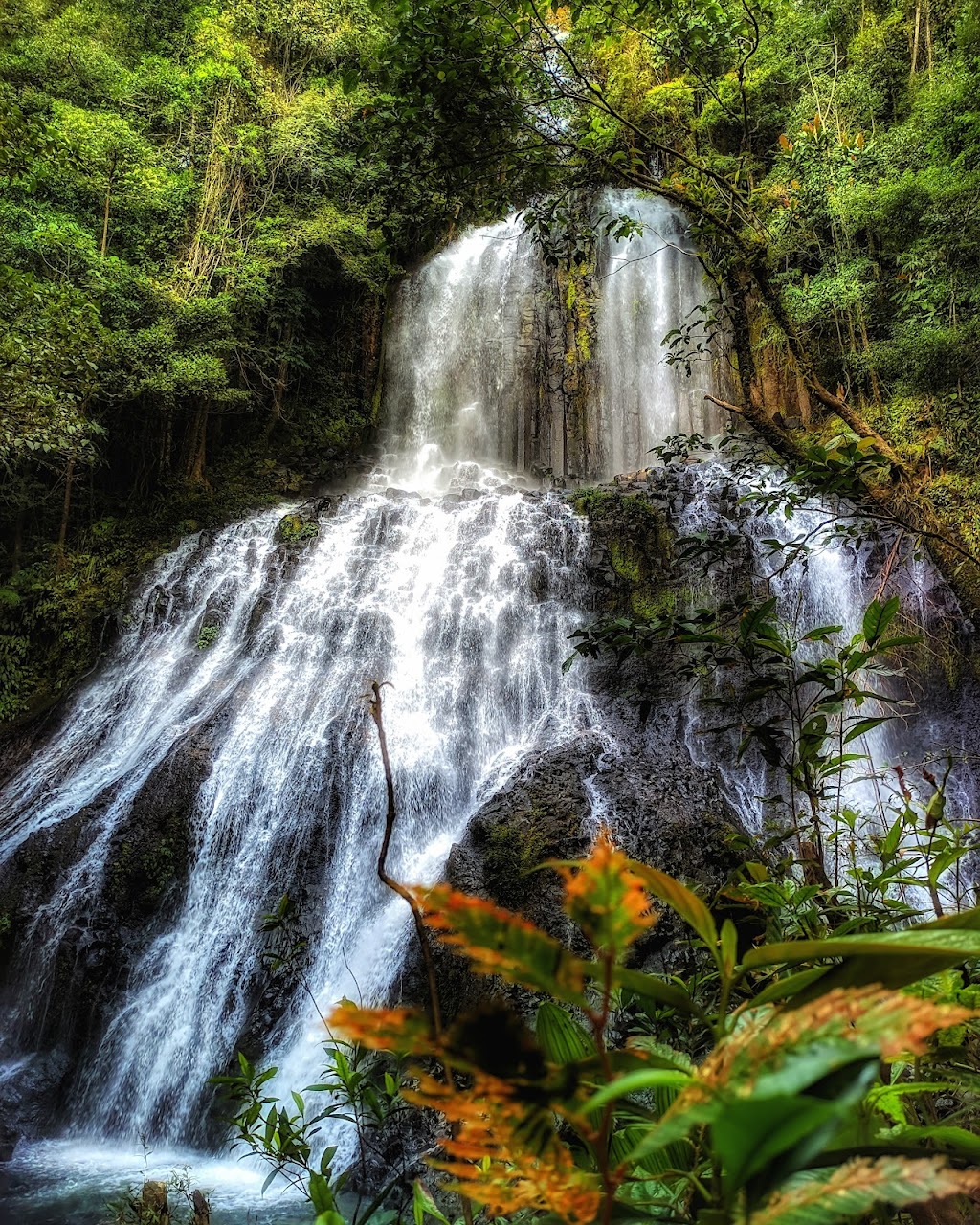 RIAM MABEH: Pesona Air Terjun Tersembunyi di Bengkayang RIAM MABEH: Pesona Air Terjun Tersembunyi di Bengkayang