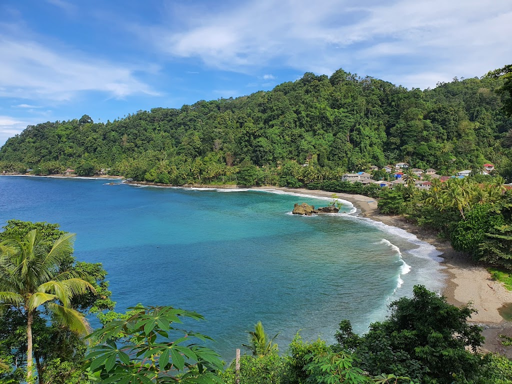 Puncak Love Allang: Pesona Tersembunyi di Maluku Tengah Puncak Love Allang: Pesona Tersembunyi di Maluku Tengah