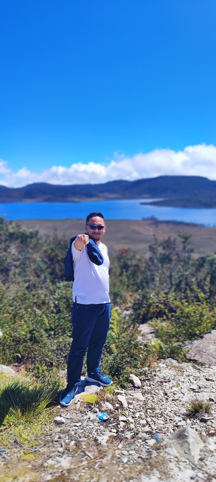 Little Lake Habema: Mutiara Tersembunyi di Papua Pegunungan