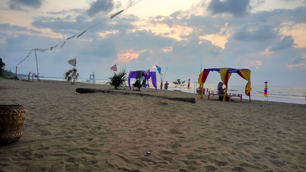 Pesona Pantai Ujong Seukee, Aceh: Surga Tersembunyi di Bireuen