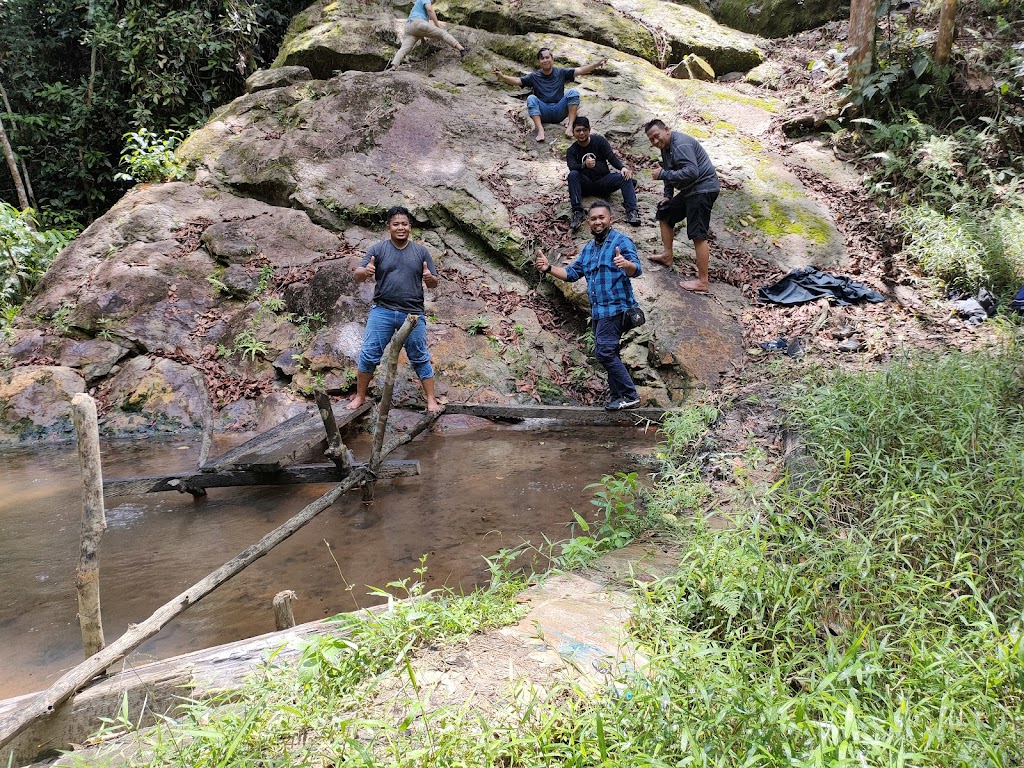 Telaga Air Panas Bukit Soeharto Samboja: Pesona Tersembunyi di Kalimantan Timur Telaga Air Panas Bukit Soeharto Samboja: Pesona Tersembunyi di Kalimantan Timur
