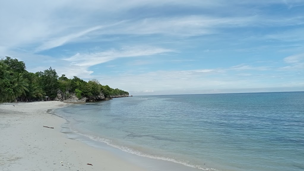 Pesona Pantai Palippis, Sulawesi Barat: Surga Tersembunyi di Polewali Mandar