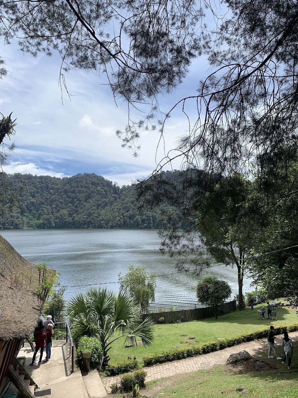 Pesona Danau Lau Kawar: Surga Tersembunyi di Sumatera Utara