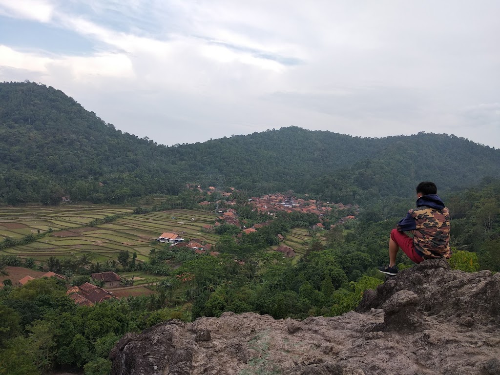Jelajahi Taman Wisata Batu Gede Sayar: Pesona Alam Tersembunyi di Banten Jelajahi Taman Wisata Batu Gede Sayar: Pesona Alam Tersembunyi di Banten