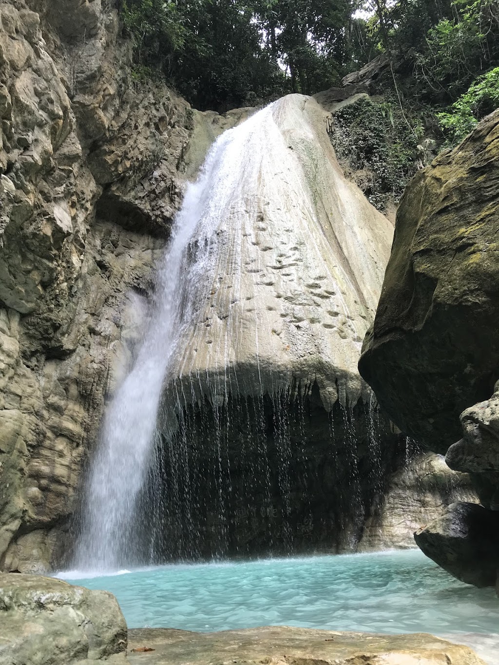 Air Terjun Hoko: Surga Tersembunyi di Maluku Tenggara
