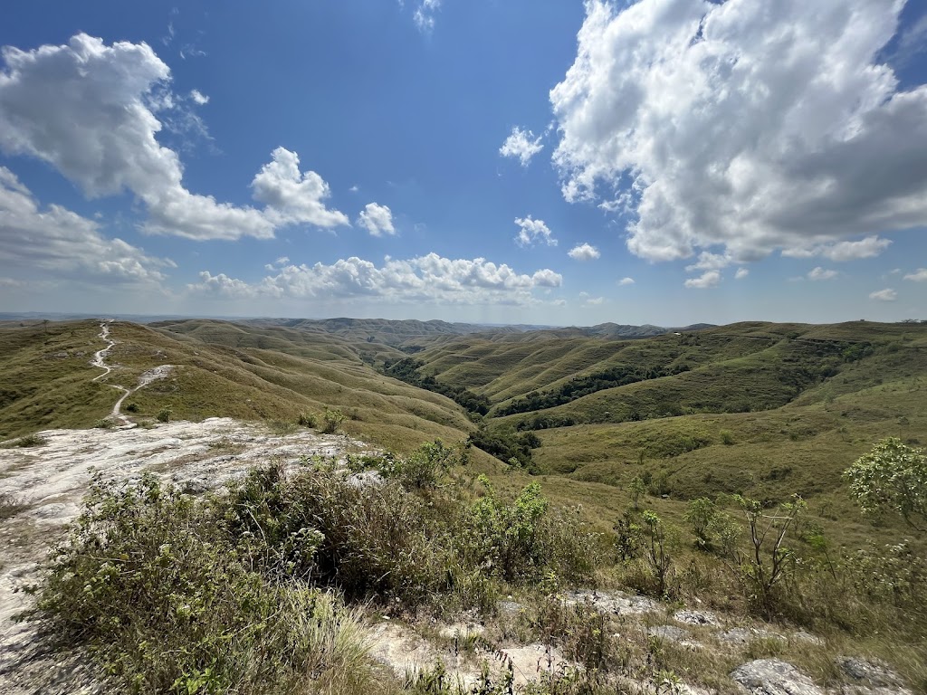 Bukit Wairinding: Hamparan Bukit Menawan di Sumba Timur Bukit Wairinding: Hamparan Bukit Menawan di Sumba Timur