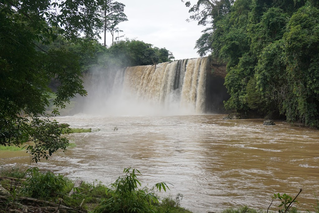 Air Terjun Mananggar: Pesona Tersembunyi di Kalimantan Barat