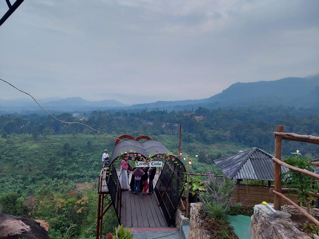 Tebing Vietnam Bandar Lampung: Pesona Alam Tersembunyi di Sumatera