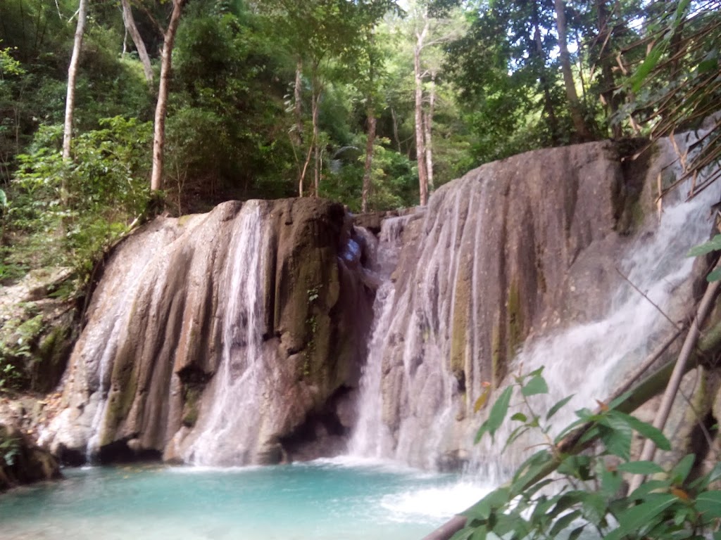 Air Terjun Tesbatan Amarasi: Pesona Tersembunyi di Kupang Air Terjun Tesbatan Amarasi: Pesona Tersembunyi di Kupang