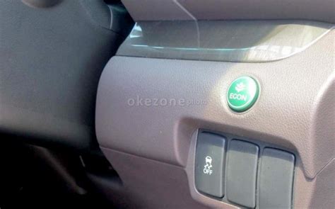5 Fitur Detik Otomotif Mobil yang Bikin Irit BBM, Dompet Aman! 5 Fitur Detik Otomotif Mobil yang Bikin Irit BBM, Dompet Aman!