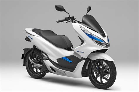 7 Alasan Honda PCX Electric Bakal Bikin Kamu Lupa Motor Bensin! 7 Alasan Honda PCX Electric Bakal Bikin Kamu Lupa Motor Bensin!