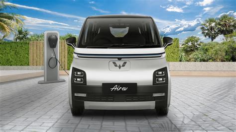 7 Alasan Mengapa Mobil Innova Listrik Bisa Menghemat Biaya Hingga 50%! 7 Alasan Mengapa Mobil Innova Listrik Bisa Menghemat Biaya Hingga 50%!