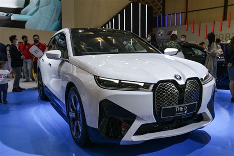 7 Mobil Listrik Paling Menggemparkan ICE BSD 2024: Nomor 5 Bikin Dompet Bergetar! 7 Mobil Listrik Paling Menggemparkan ICE BSD 2024: Nomor 5 Bikin Dompet Bergetar!