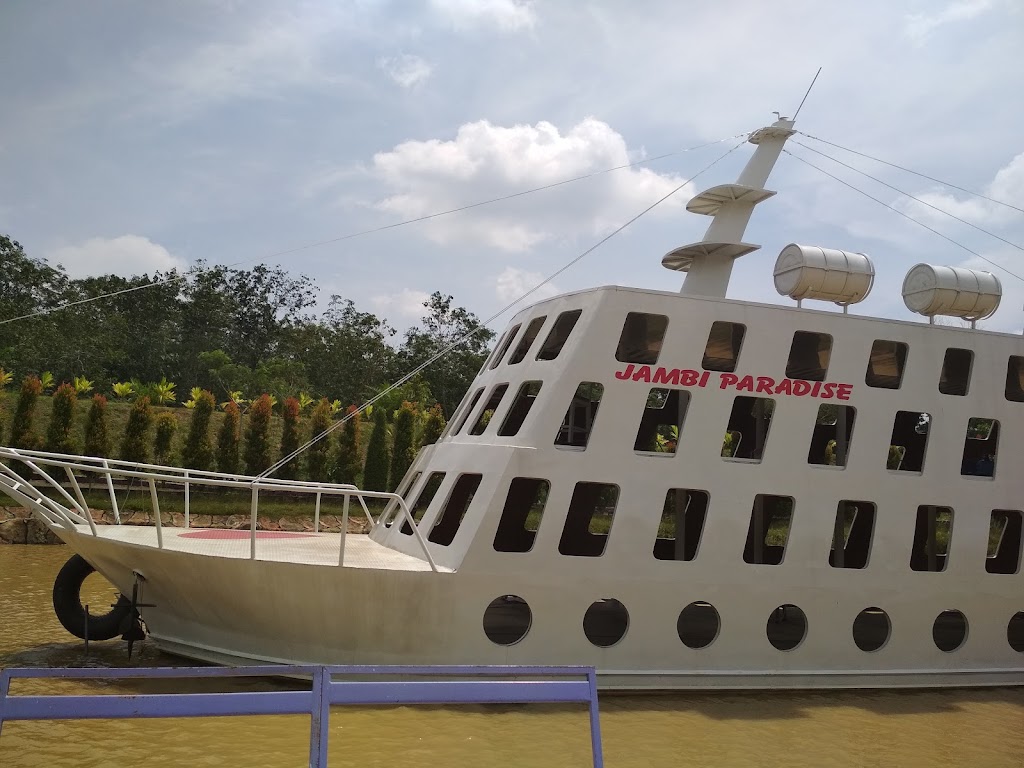 Segarnya Bermain Air di Jambi Paradise, Jambi Segarnya Bermain Air di Jambi Paradise, Jambi