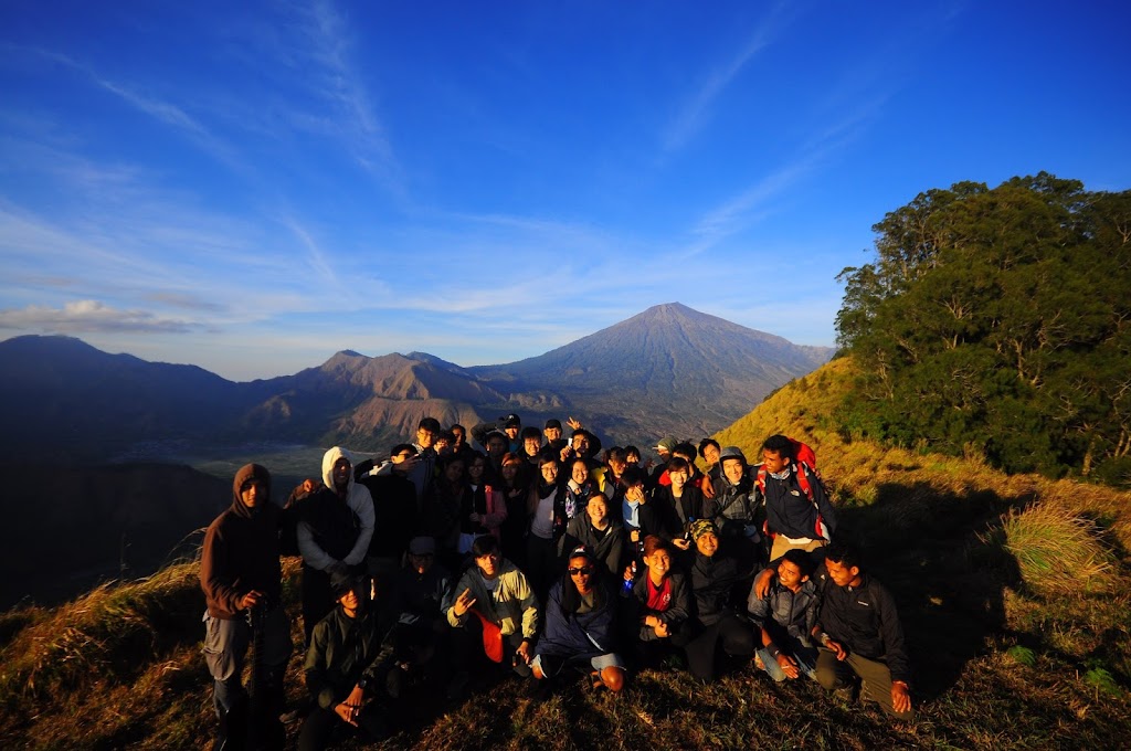 Petualangan di Pergasingan Hill: Menikmati Keindahan Alam Lombok Timur Petualangan di Pergasingan Hill: Menikmati Keindahan Alam Lombok Timur