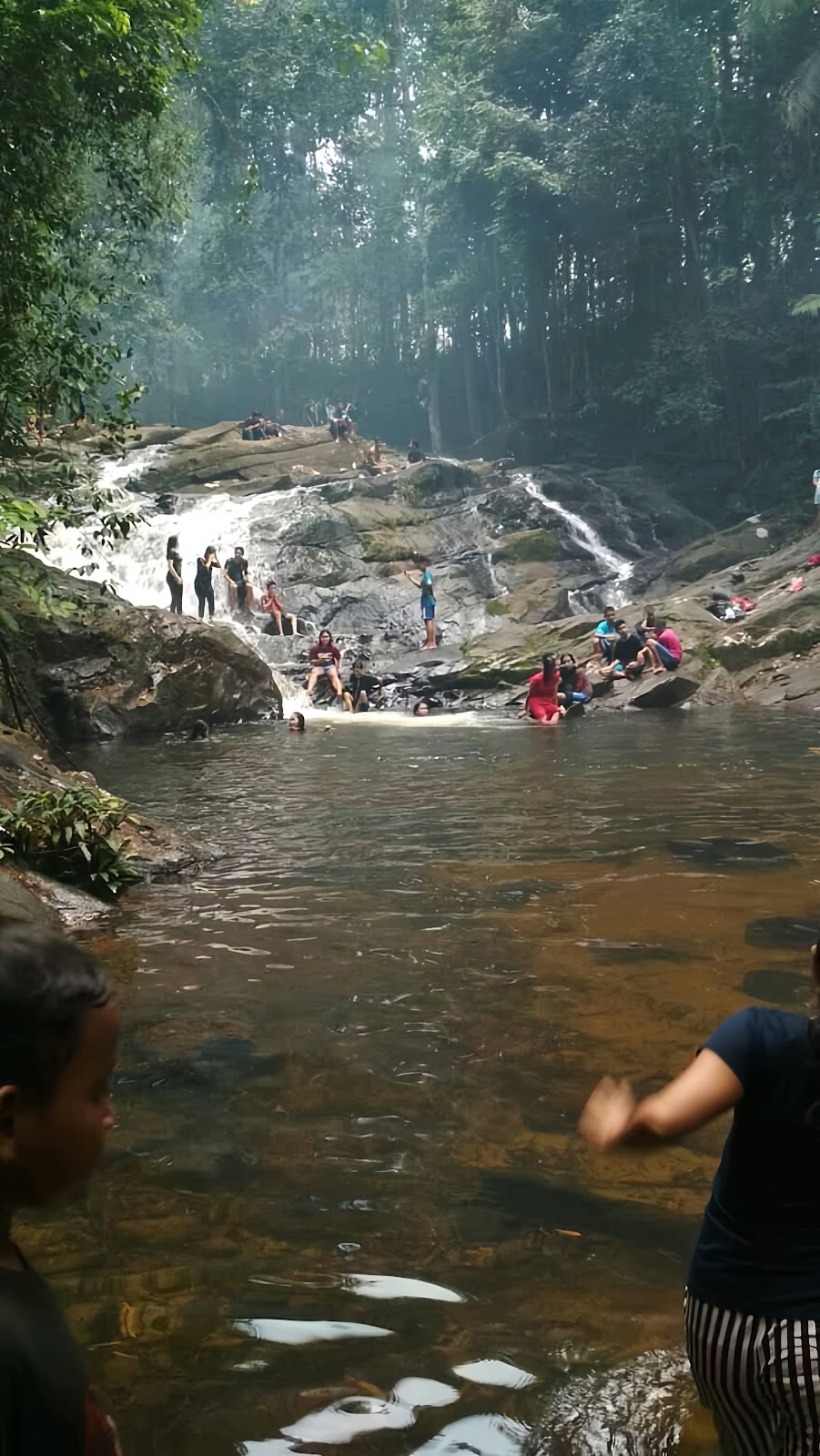 Pesona Riam Angan: Surga Tersembunyi di Kalimantan Barat