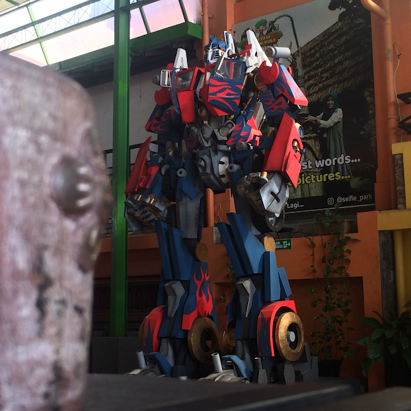 Jelajahi XT Square: Pusat Kreativitas di Yogyakarta