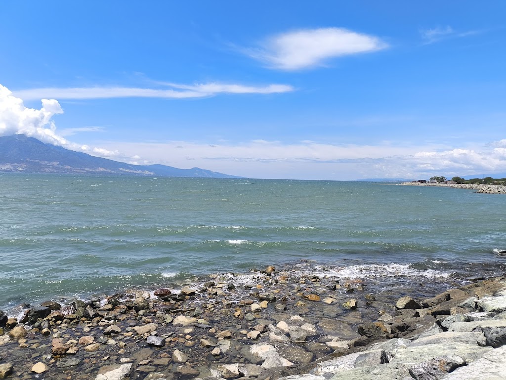 Pesona Pantai Talise: Mutiara Sulawesi Tengah