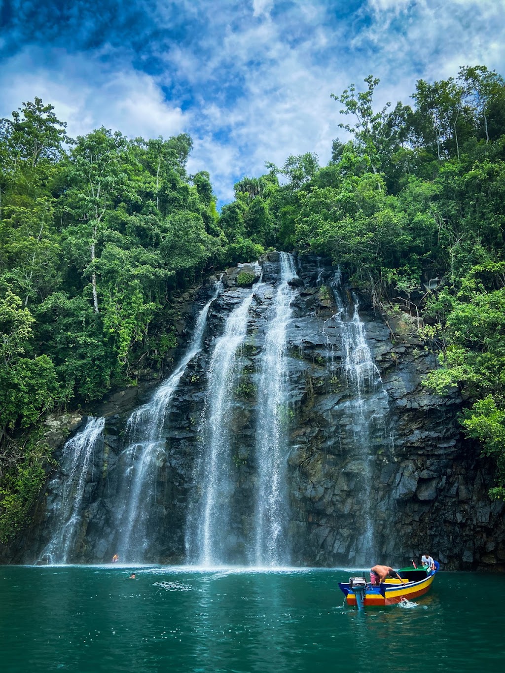 Air Terjun Kahatola: Permata Tersembunyi di Halmahera Barat