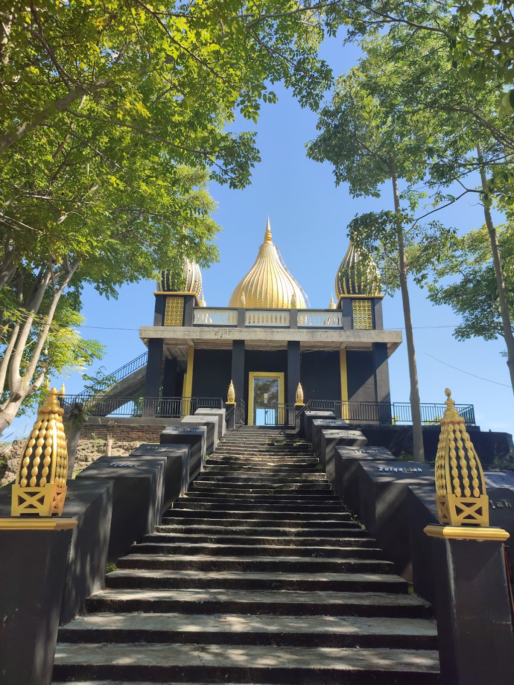 Masjid Walima Emas: Permata Arsitektur di Gorontalo