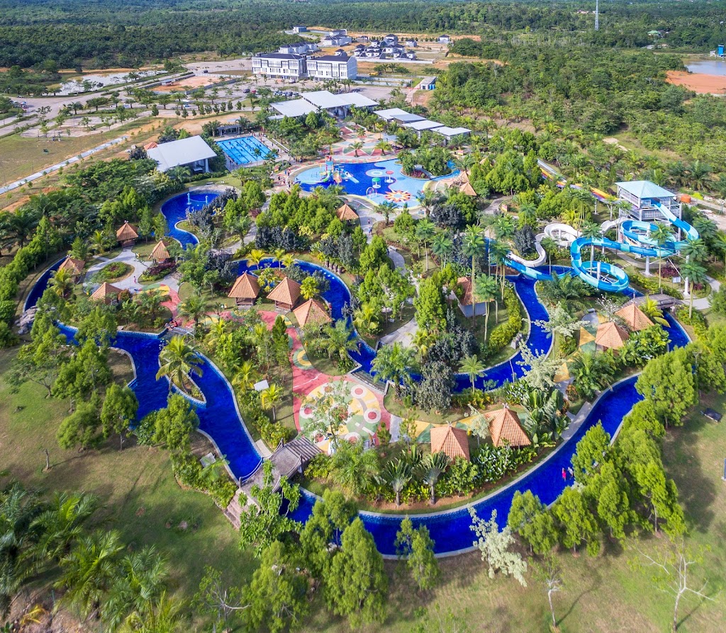 World Of Water Waterpark Jambi: Petualangan Air yang Menyegarkan World Of Water Waterpark Jambi: Petualangan Air yang Menyegarkan