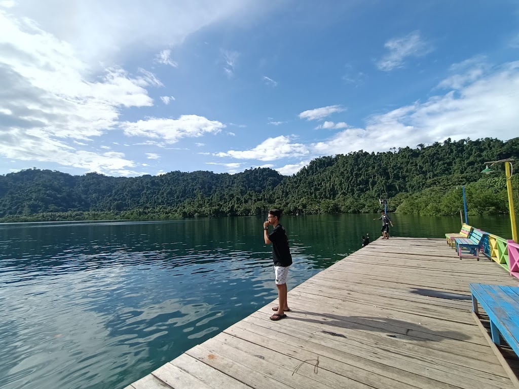 Pesona Pantai Erari, Nabire: Surga Tersembunyi di Papua Pesona Pantai Erari, Nabire: Surga Tersembunyi di Papua
