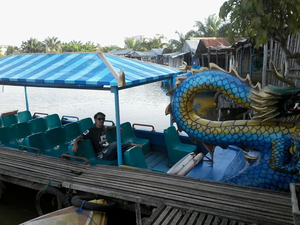 Wisata Bebek Aye: Pesona Kuliner dan Keindahan Danau OPI di Sumatera Selatan